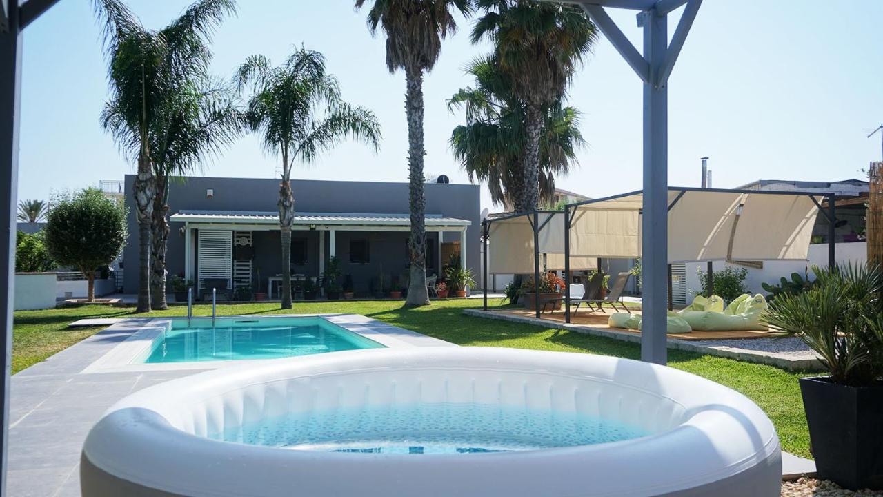 Dependance In Villa Con Piscina Syracuse Buitenkant foto